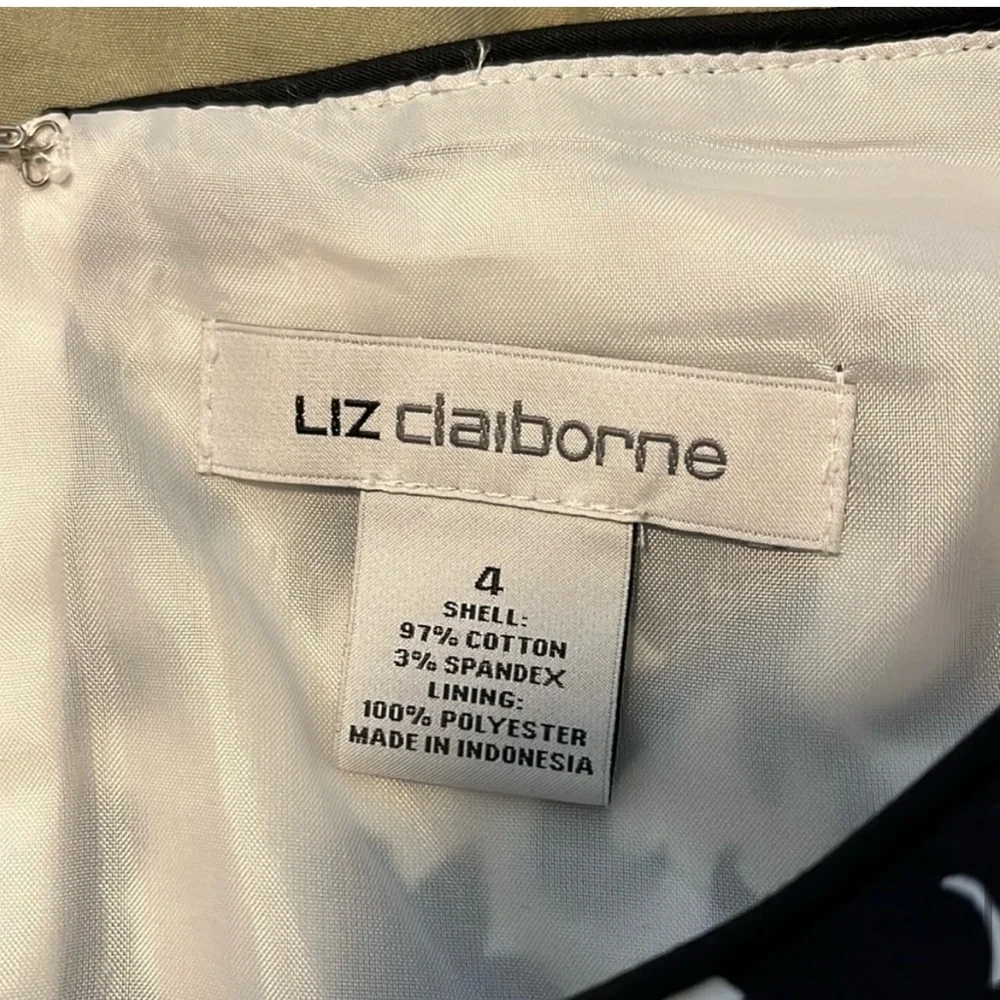 Worn once Liz Claiborne size 4 dress. - Picture 5 of 5